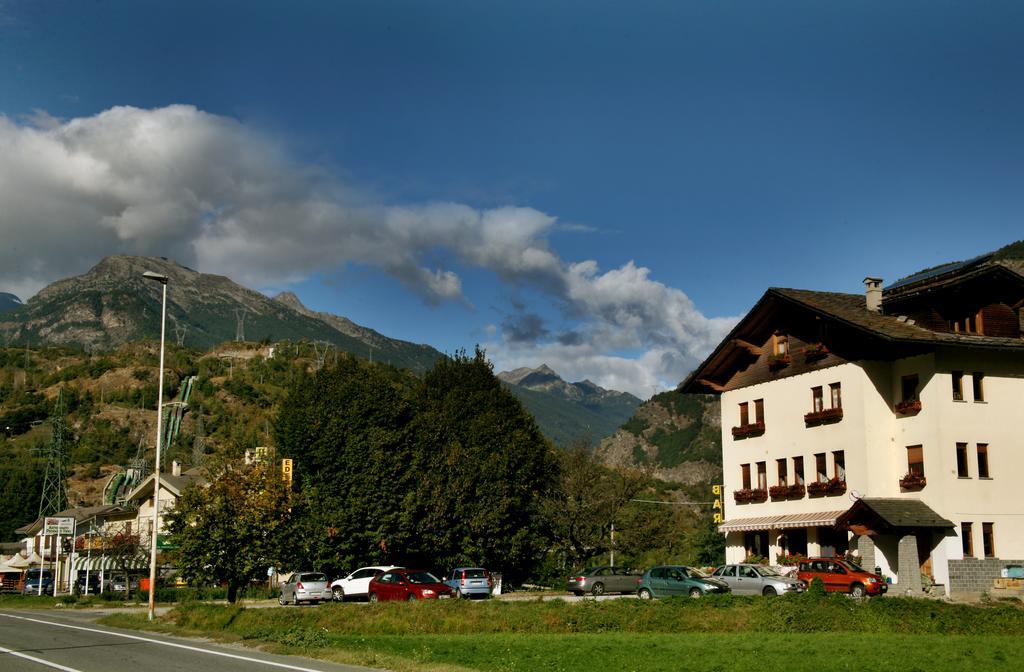 Hotel Edelweiss Villeneuve Extérieur photo